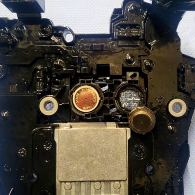 DQ381 DSG Mechatronik mit defekten Drucksensoren im Detail